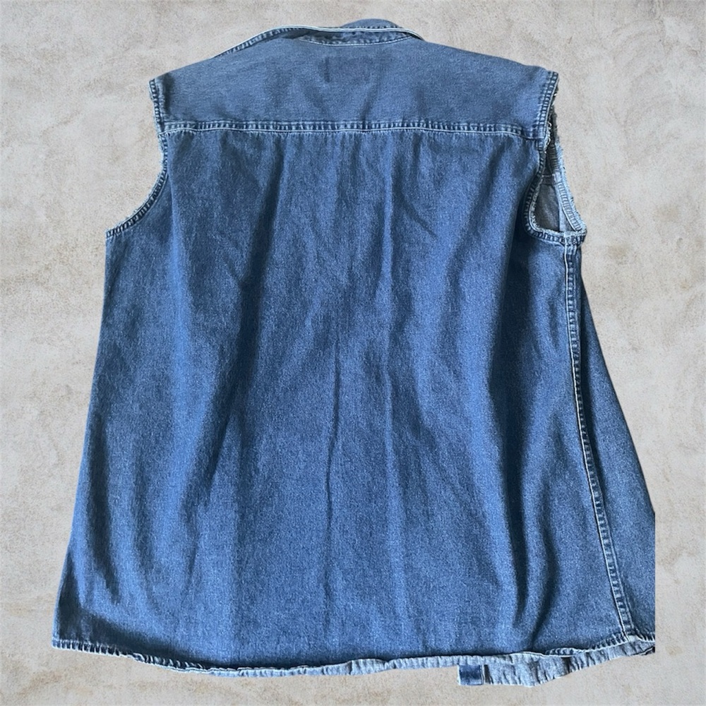 RedHead Denim Sleeveless Button-Down Shirt - Picture 2 of 4